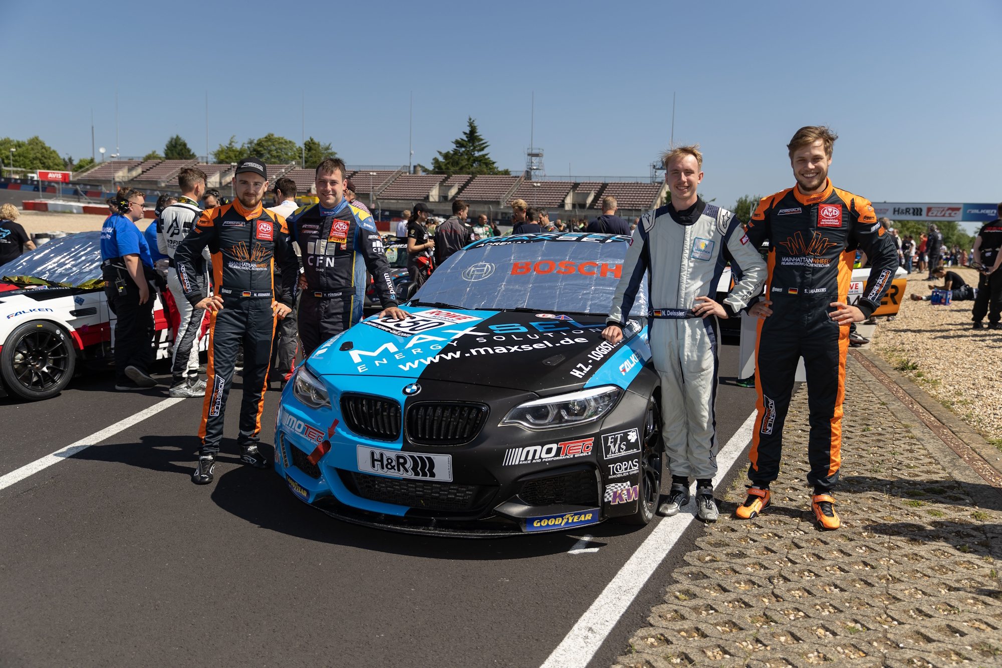Read more about the article Adrenalin Motorsport Team Motec erkämpft fünf Klassensiege bei Hitzeschlacht